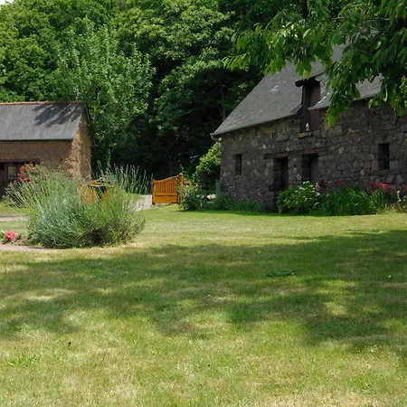 ベッド・アンド・ブレックファスト D'hotes La Fontaine Garel Iffendic