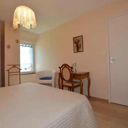 D'hotes La Fontaine Garel 3*